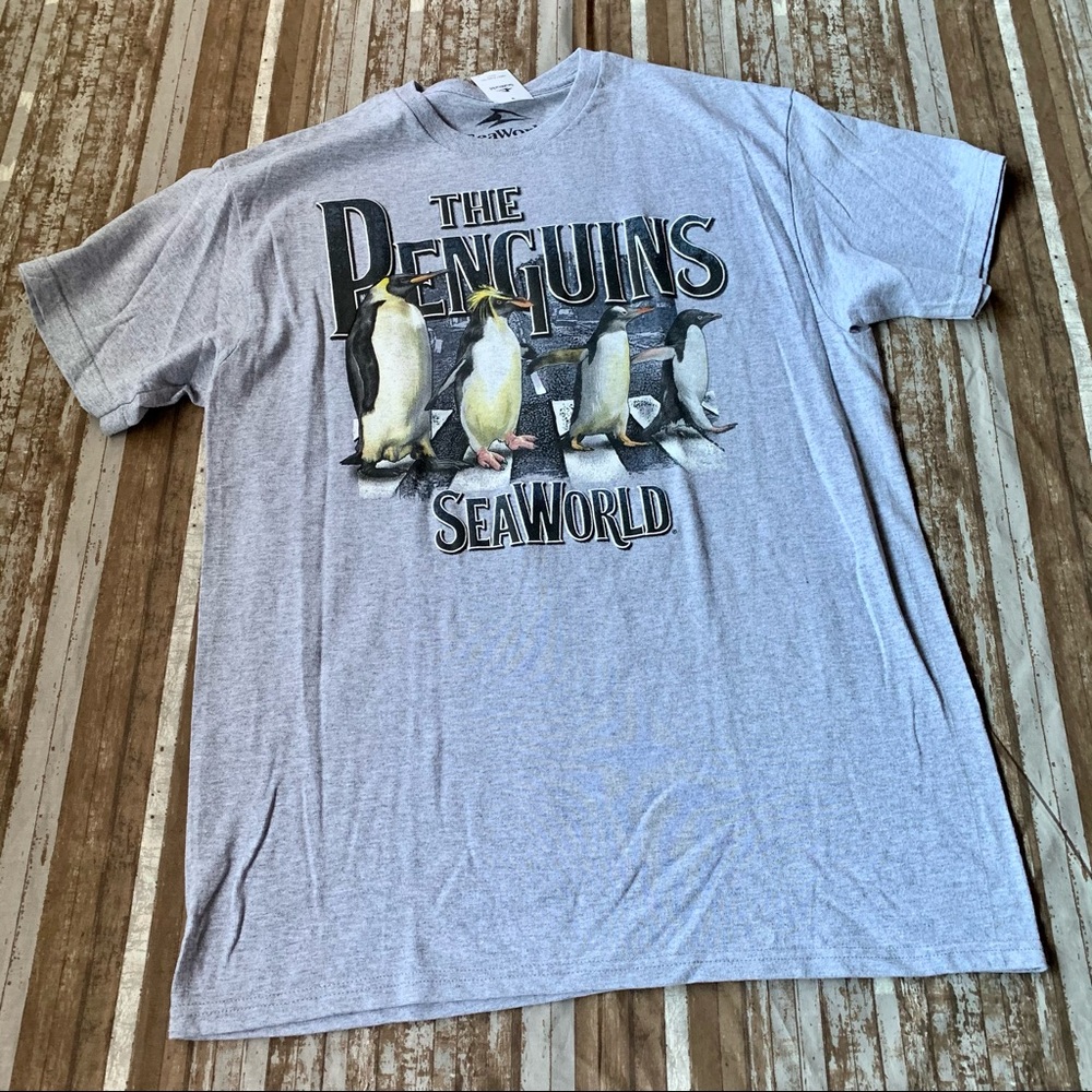 NWT Sea World Abbey Road The Penguins Graphic Tee